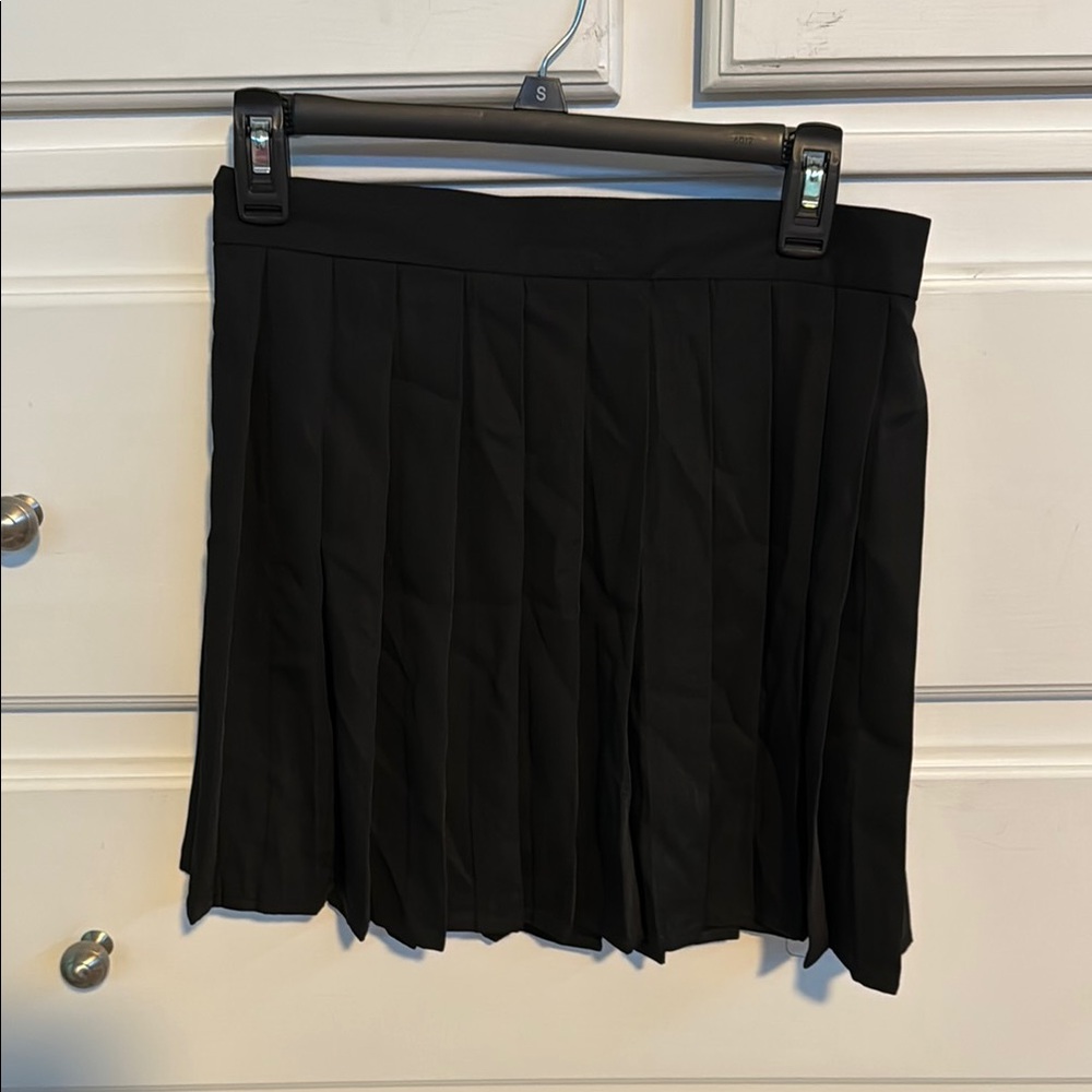 Classic Black Pleated Skirt